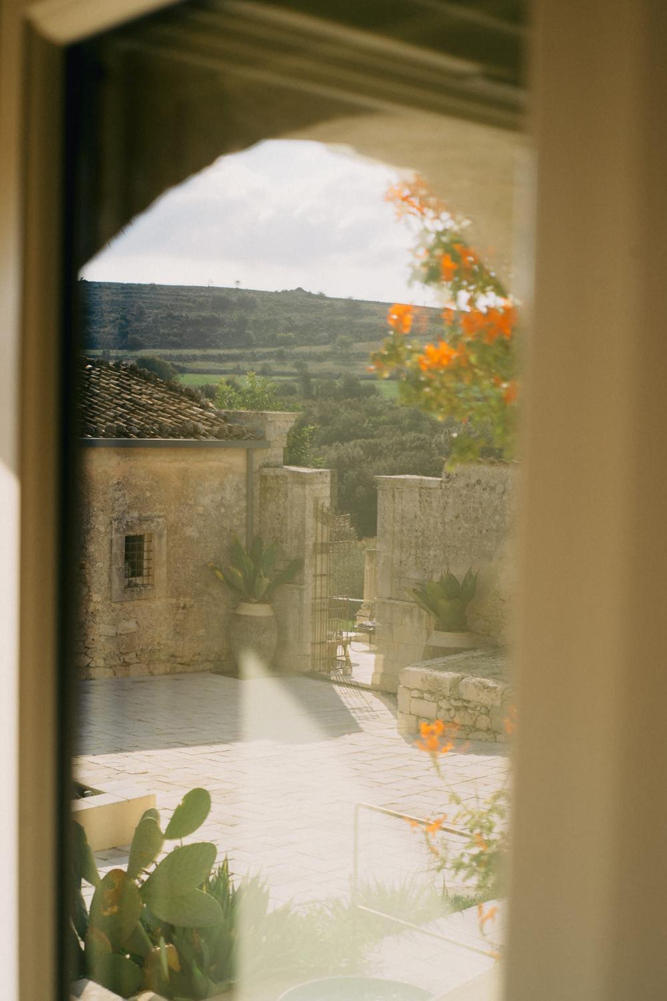 Villa Dimora Delle Balze à Noto Extérieur photo